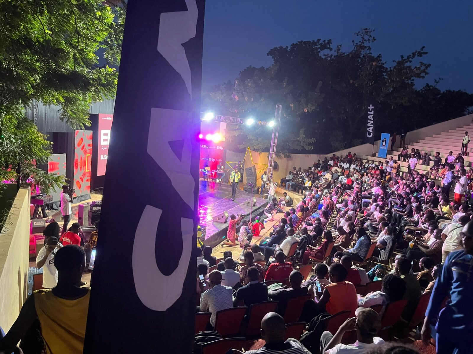 Elty dévoile son nouvel album « Likambia » lors d’une release party à Ouagadougou